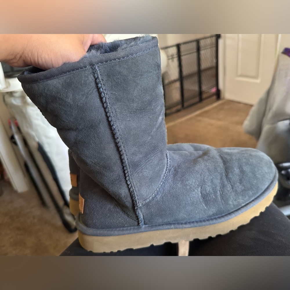Women’s Short Uggs